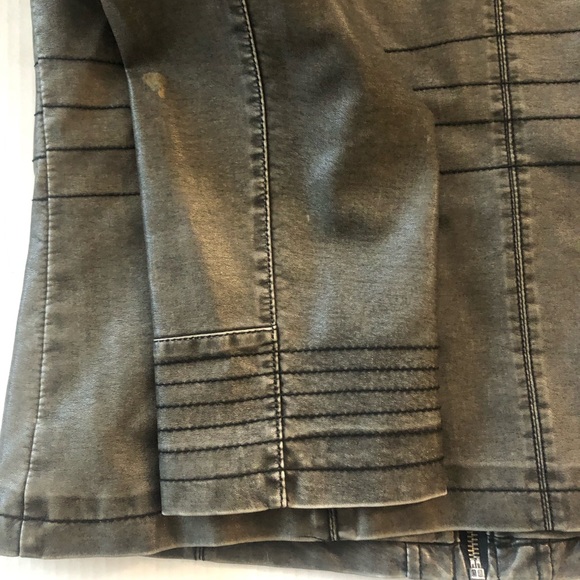 Grey faux leather jacket, Sz L - Picture 11 of 11